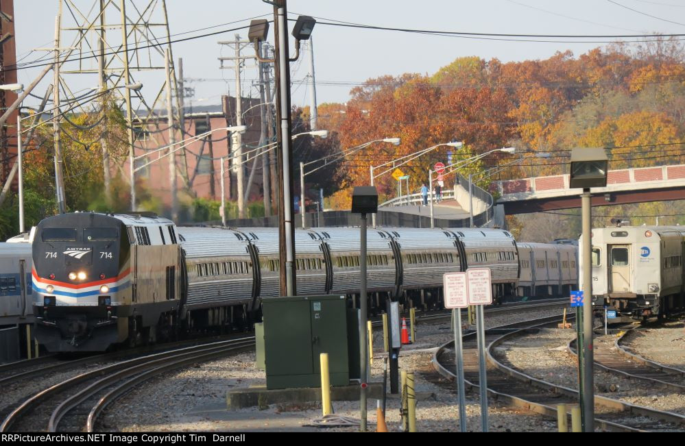 AMTK 714 arrived on train 292